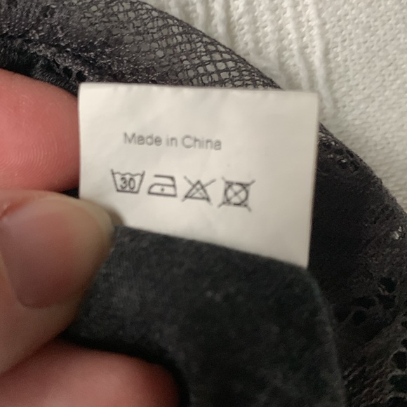 💥 Reckless Angel tank top with lace at bottom - Picture 9 of 10